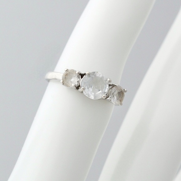 Vintage Clear Quartz Sterling Silver Ring Size 5 Three Stone - Picture 2 of 3